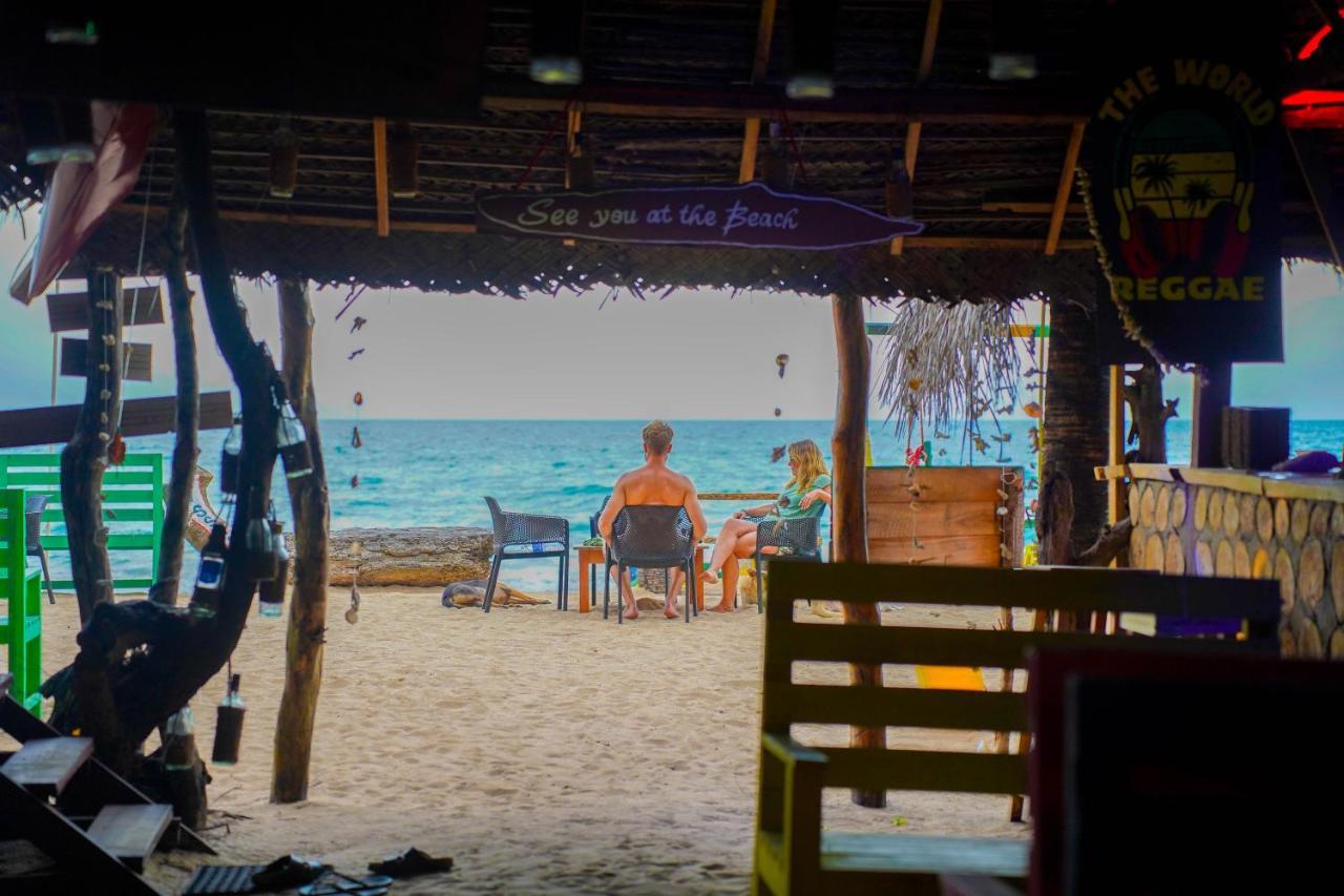 The Beach Lovers Nilaveli Exteriör bild